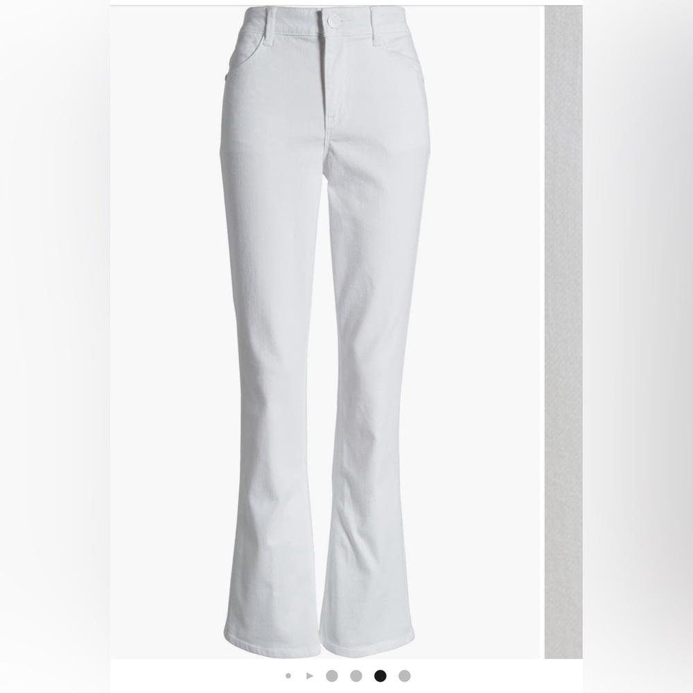 Wit & Wisdom ab solution boot cut white jeans. Stretch and soft.